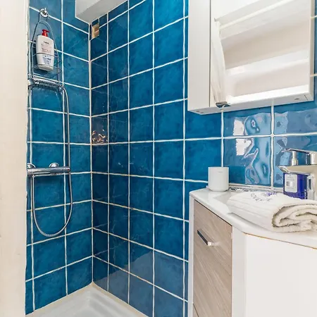 Les Fenieres Panzió 3*