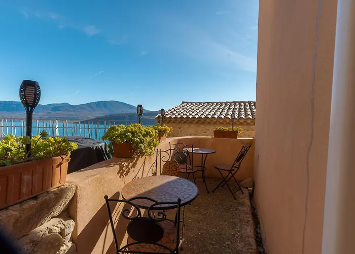 Les Fenieres Bed & Breakfast Sainte-Croix-de-Verdon